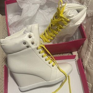 Shoe Dazzle White Wedge Sneakers with Yellow Laces